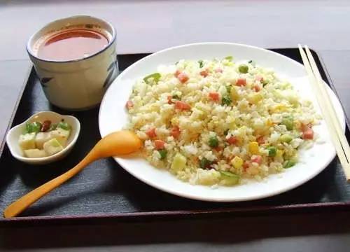謝耳朵最愛(ài)的中餐原來(lái)是它！歪果仁眼中那些中餐的真相……